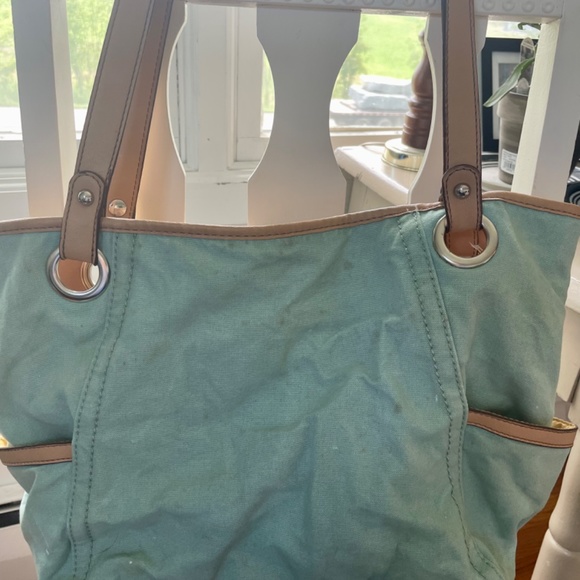 Light teal purse - Picture 2 of 3